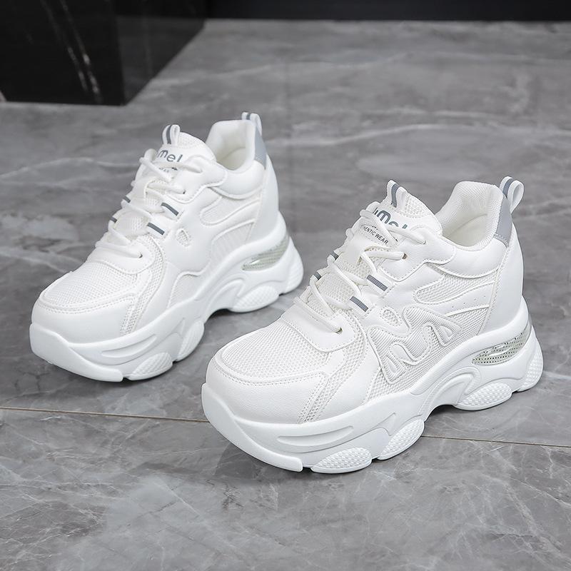 Фабричные кроссовки на высокой подошве для женщин, маленькие, весна 2025, легкие, на толстой подошве, с мягкой подошвой, сетчатые, дышащие