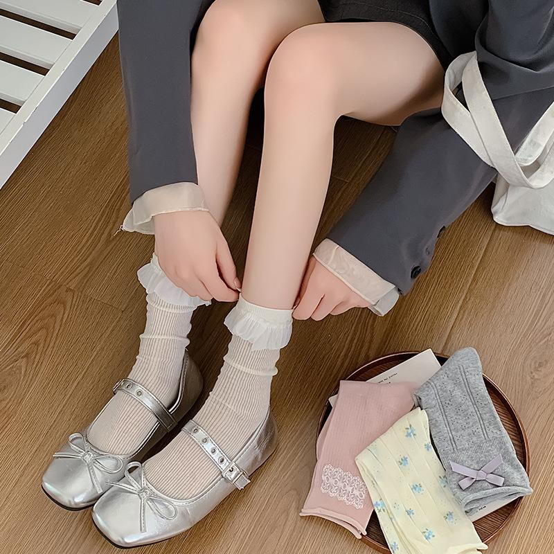 Женские весенне-летние тонкие литературные носки-гольфы с маленькими цветочками и милым бантиком, без косточек, с закрученным краем