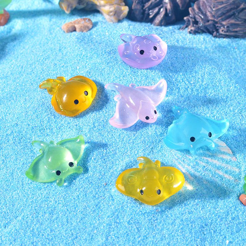 Cute Luminous Flat Fish Aquarium Tank Decoration Accessory Resin Mini Figurine