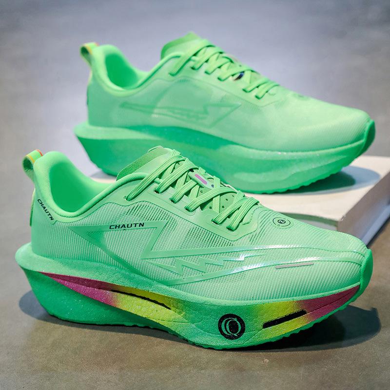 New racing ultra-light sports shoes breathable and versatile couple youth daily leisure low-top training running shoes