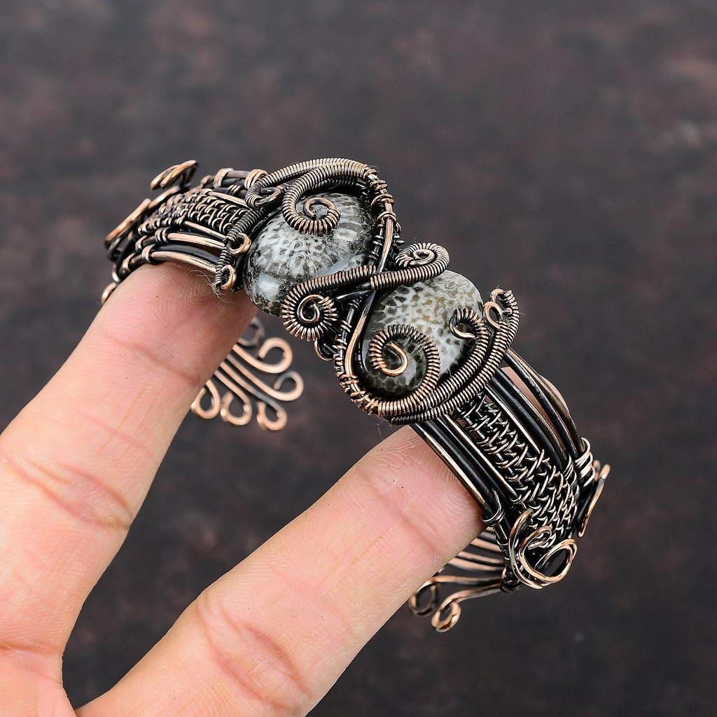 Браслет-манжета со скатом и кораллом, браслет из медной проволоки, ювелирные изделия ручной работы, регулируемый браслет, подарок для друга, браслет с драгоценными камнями, медные украшения