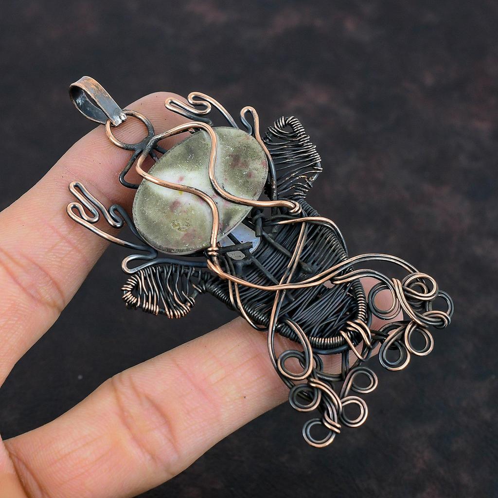 Подвеска из киновари, подвеска из медной проволоки с драгоценным камнем, подвеска из радужного лунного камня, подвеска ручной работы в виде морды оленя, медные украшения, подарки на помолвку