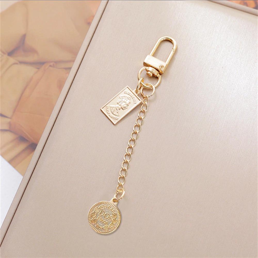 Retro Pearl Keychains for Women Bag Backpack Decor Keyring Metal Round Tag Pendant Mobile Phone Beaded Key Chain DIY Jewelry