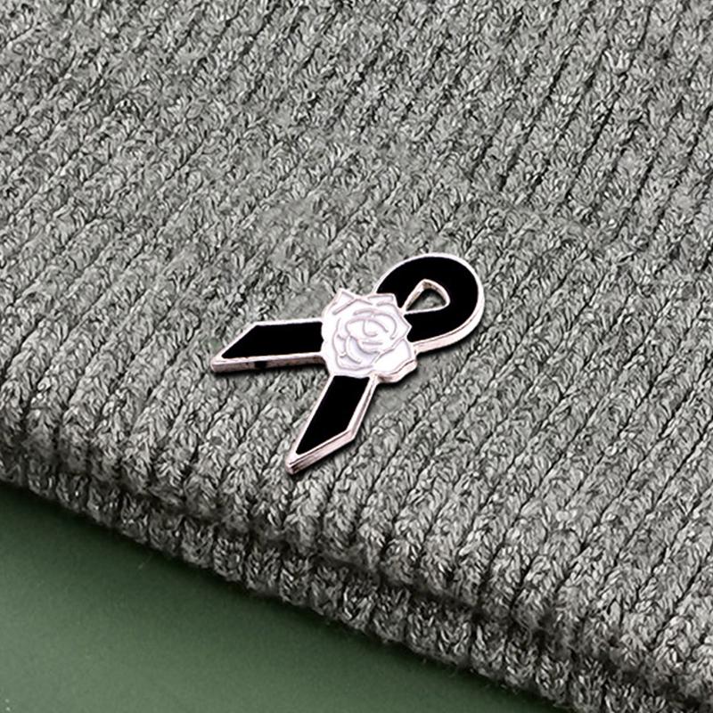 Эмалевые Металлические Ленты Камелия Похоронные Ленты Значки Мемориальные Декоративные Значки на Лацкан Подарочные Значки на Лацкан Ювелирные Аксессуары
