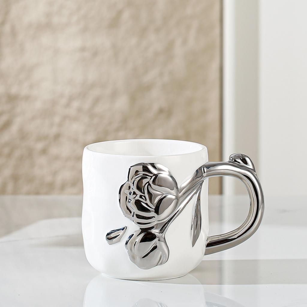Бытовая легкая роскошная посеребренная керамическая чашка для пары, цветочная чашка для девочек, креативная индивидуальная кружка