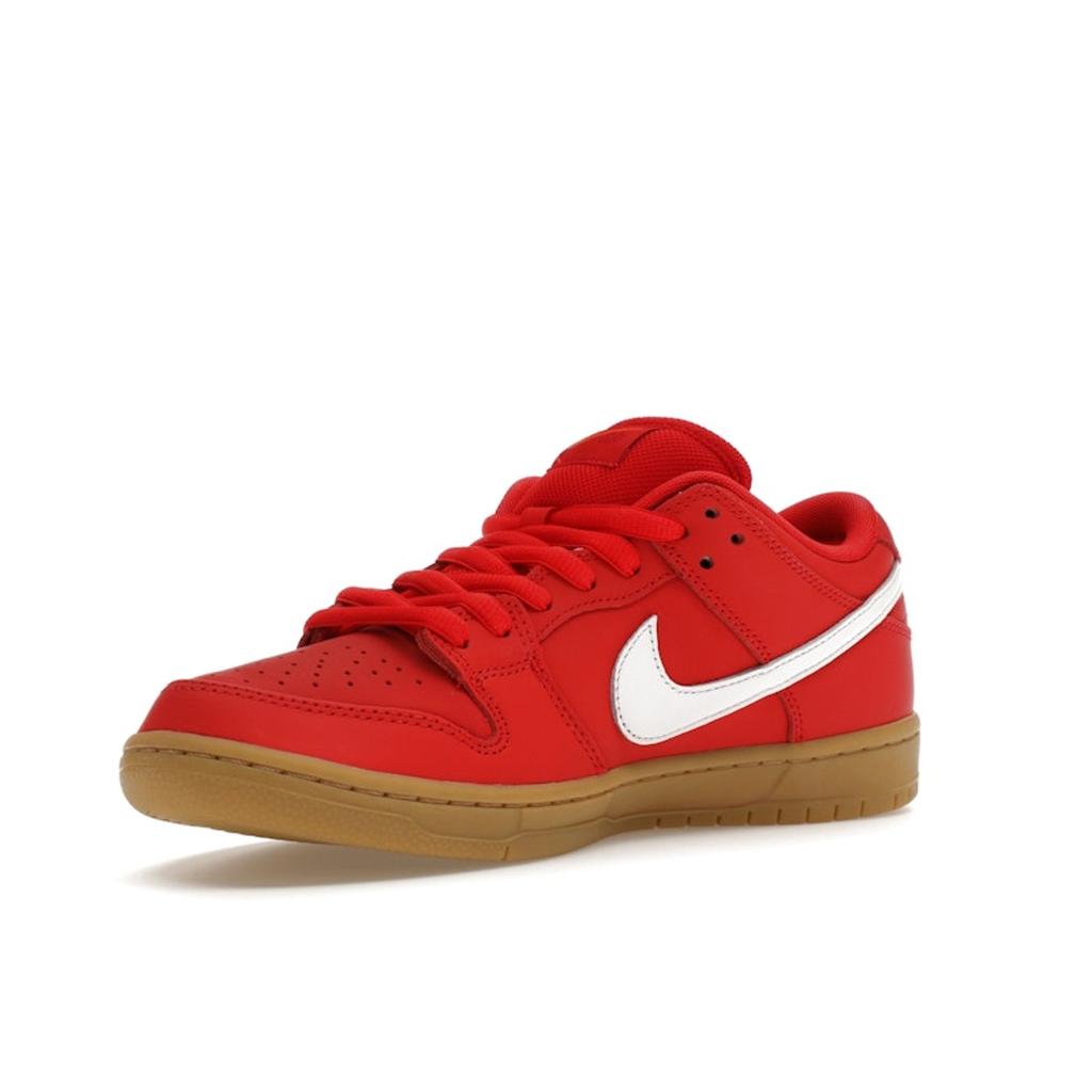 Nike Кроссовки унисекс Dunk Low Pro SB University Red Gum White Gum-Light-Brown Gym-Red FJ1674-600