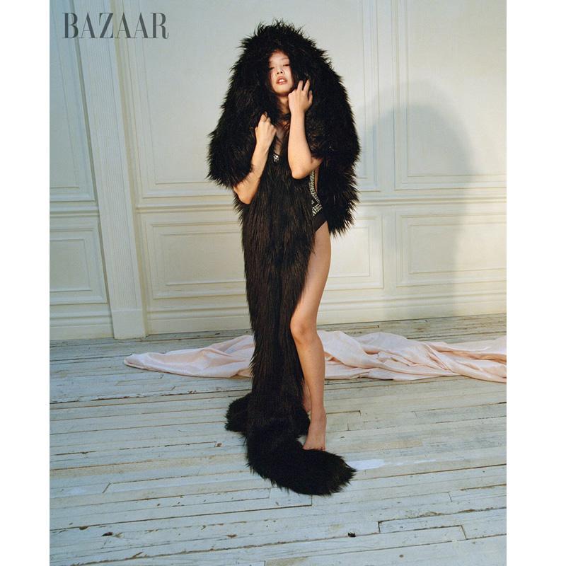 [ПРЕДЗАКАЗ] ДЖЕННИ (BLACKPINK) - Harper's Bazaar USA, выпуск за октябрь 2024 г.