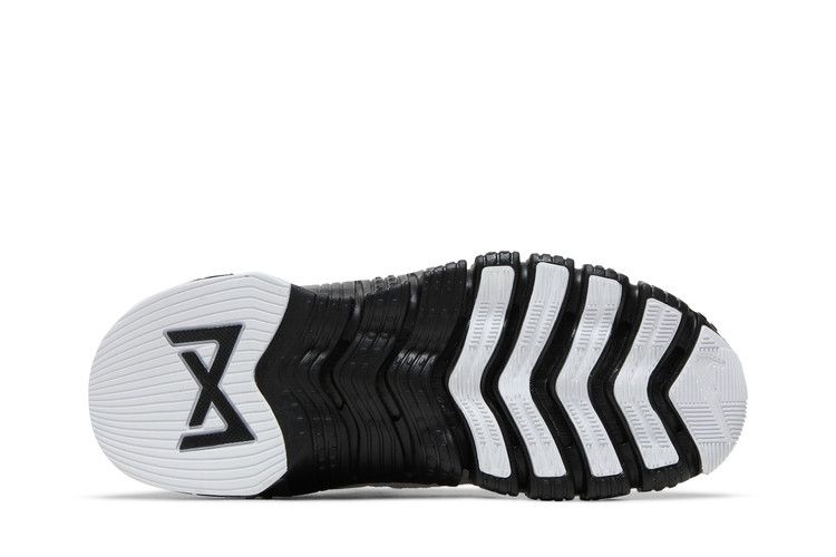 Nike Wmns Free Metcon 4 Premium 'White Black Silver'