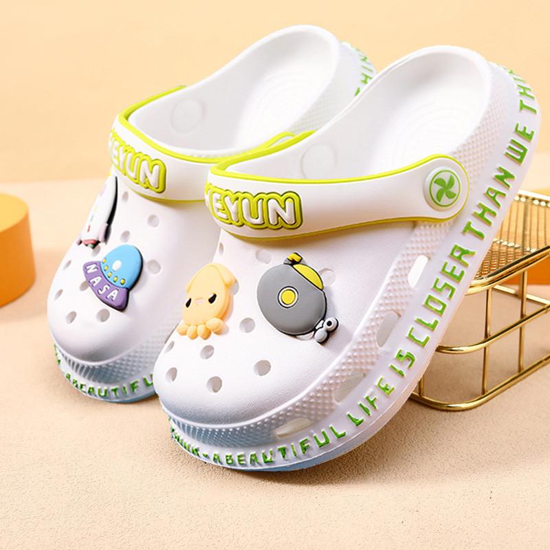 Стильные и дышащие детские летние сандалии-шлепанцы из ЭВА с мультяшным дизайном, доступны в нескольких цветах