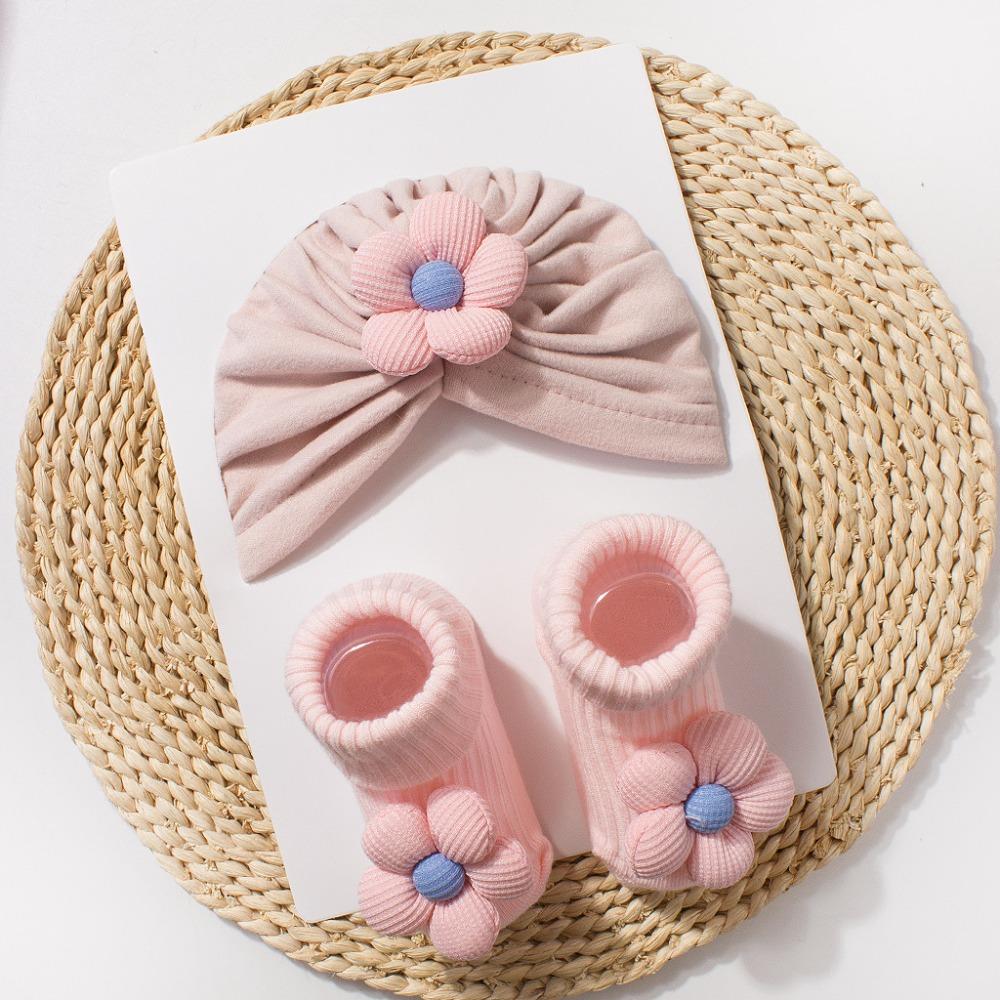 Soft Knit Newborn Hat with Socks Sweet Big Flower Infant Socks Set Newborn Baby Gift