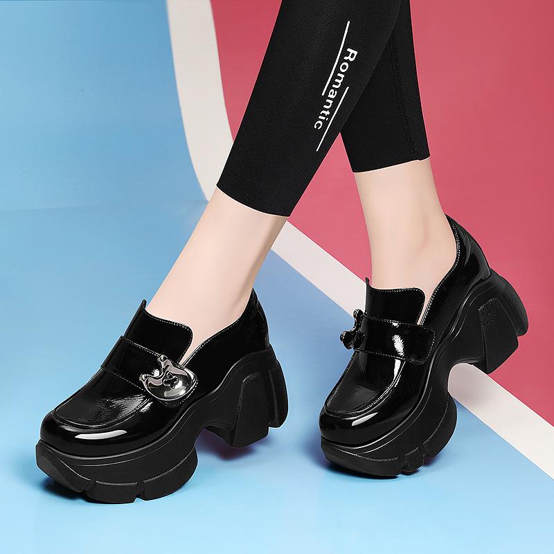 Британские женские туфли на платформе высотой 8 см, увеличивающие рост, коллекция Весна 2024 г., мягкая кожа и толстая подошва.