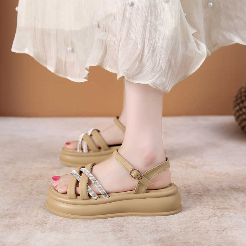 Fashion Autumn Demi-season Beige Women's Shoes Sandals For Teenager House Slippers Sneakers Sports Price Vietnam Training Shooes