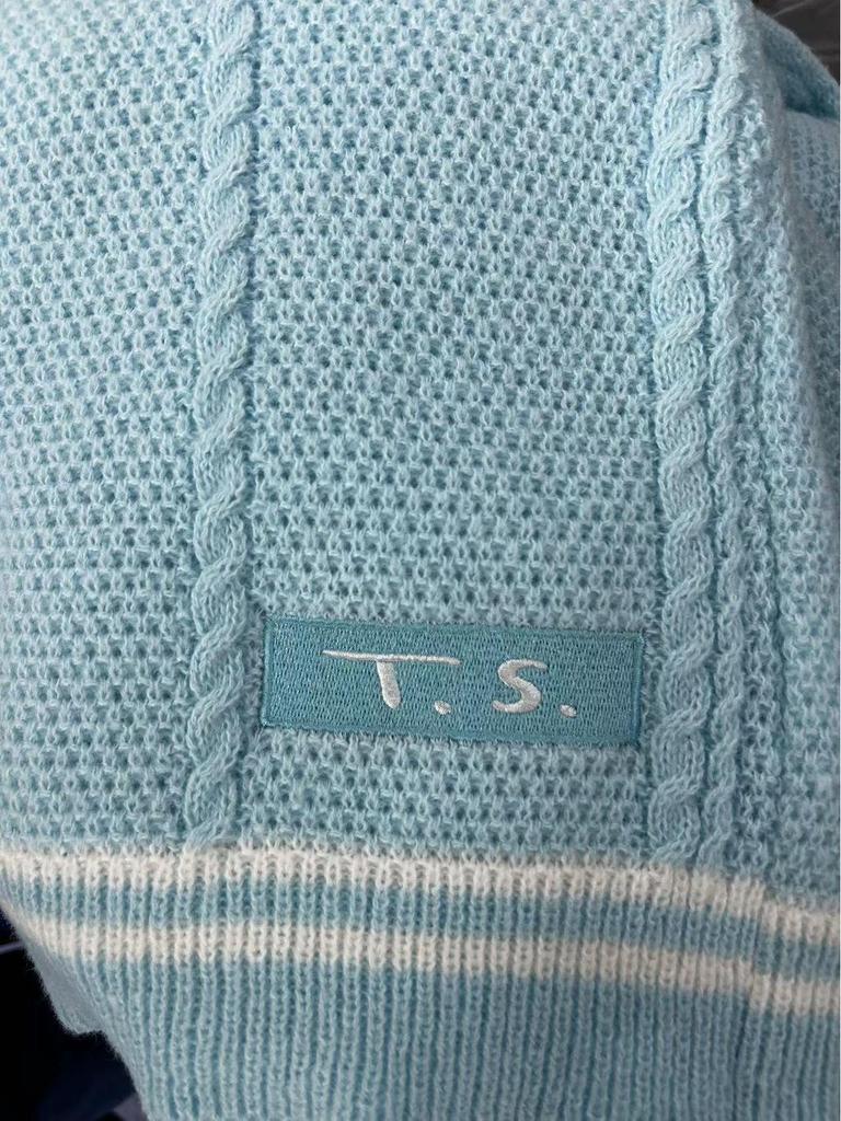 2023 Women's Fashion: European & American Embroidered Knit Cardigans – Age-Reducing, Loose Casual Sweaters for Fall & Winter