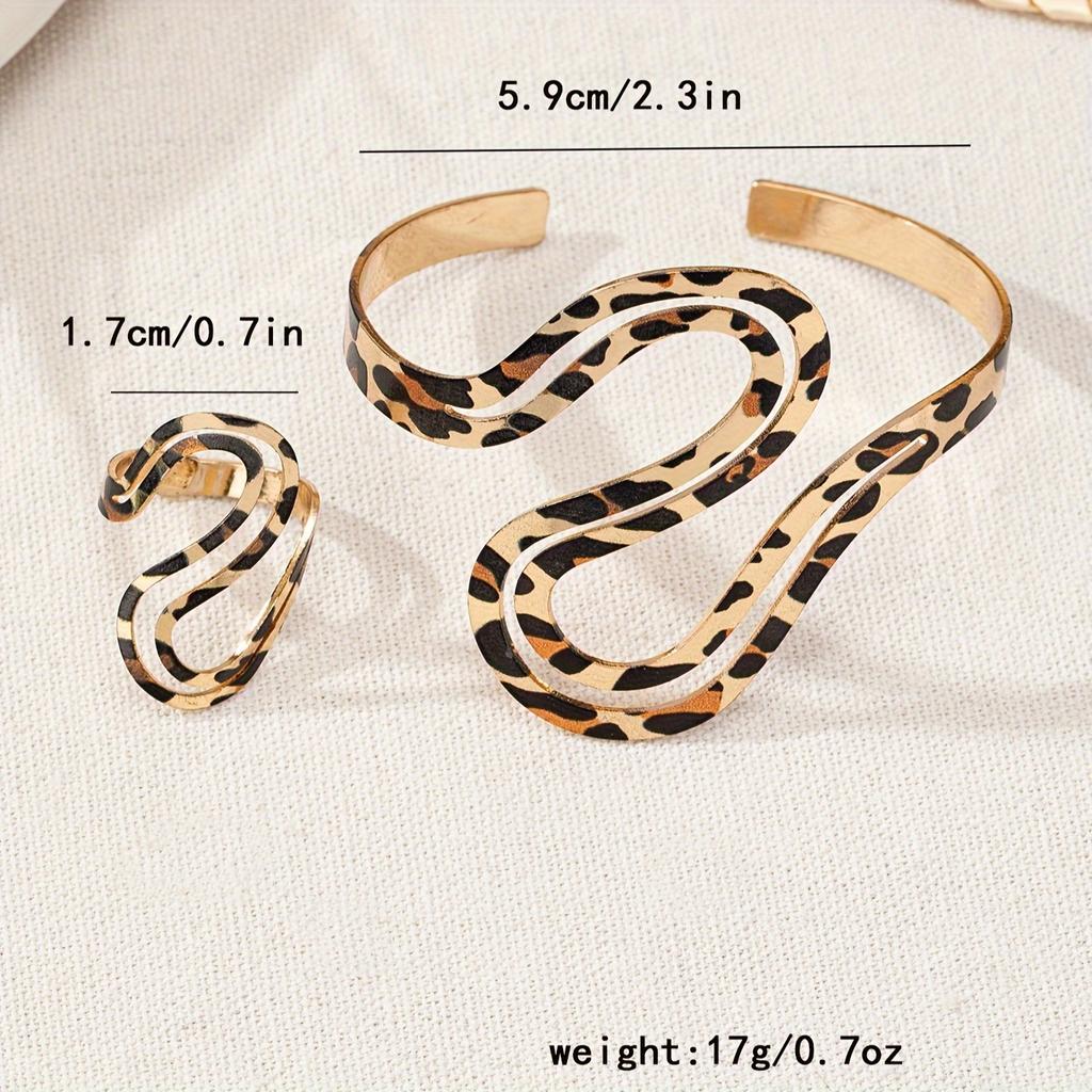 Комплект из манжет и кольца с леопардовым принтом в стиле бохо-шик, идеально подходит для повседневного образа или отпуска