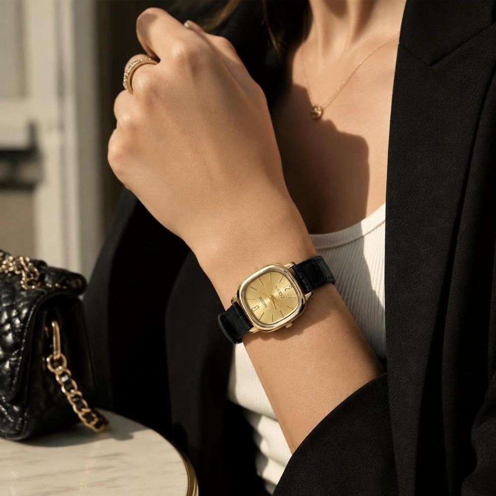 Square Dial Women Wristwatch Leather Strap Square Dial Watch Elegant Quartz Watch Women
