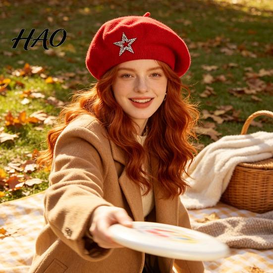 Rhinestone Star Hat Women Knitted Beret for Fall Winter, French Style Artist Winter Cap with Star, Stretchy Solid Color Knitting Decorative