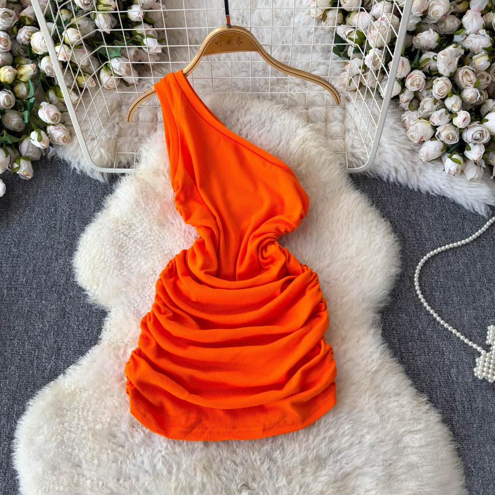 Платье с косым воротником для похудения и моделирования женской одежды на весну