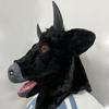 Черная коровья маска для выступления на сцене фестиваля Хэллоуин Рождество