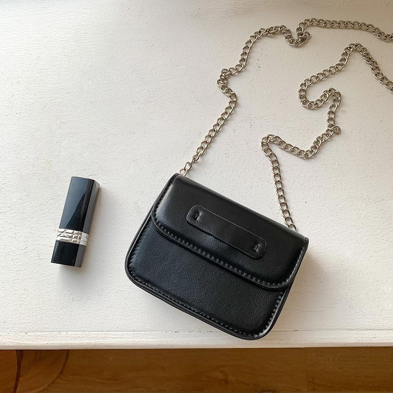 Серебряная сумка мини на плечо минималистичный стиль маленькая квадратная сумка модная милая кожаная помада мессенджер цепочка сумка женская