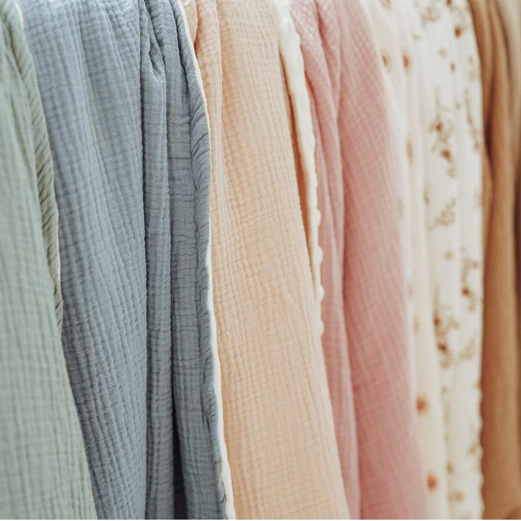 Однотонное детское одеяло из крепированной хлопковой марли, сумка для новорожденного с принтом, одеяло для комфорта, шапочка-одеяло