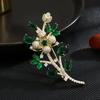 Ladies' Light Luxury Design Elegant Green Leaf Brooch Fashionable And Versatile Niche Design Sense Inlaid Zircon Brooch