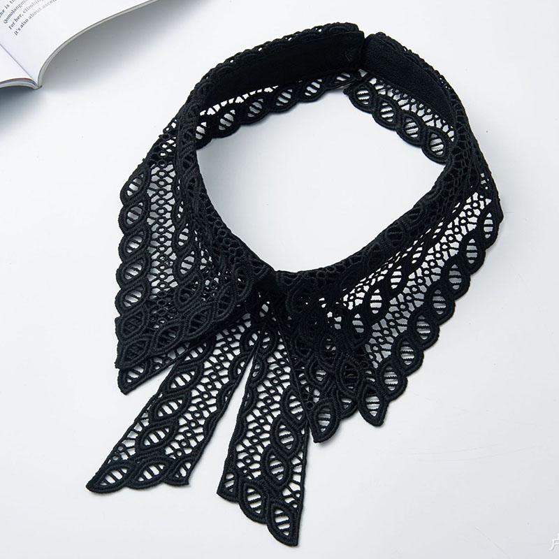 Vintage Embroidery Fake Collar For Women White Lace Hollow False Detachable Collar Lapel Shirt Tie Necklace Clothes Accessory