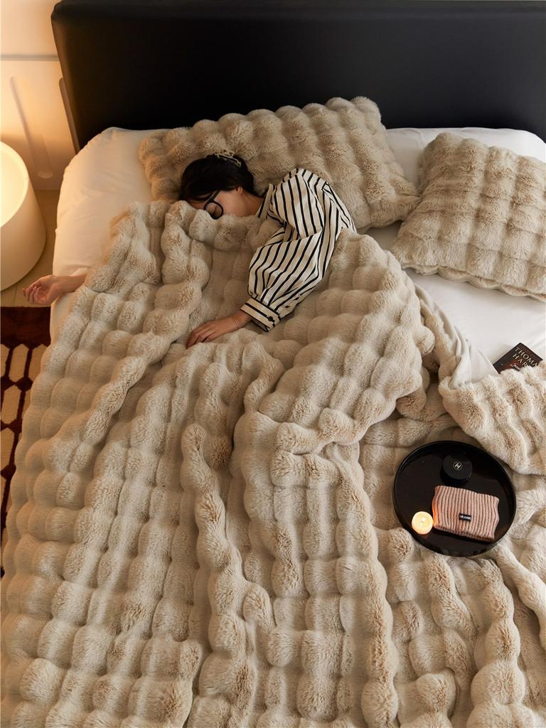 French Light Luxury Imitation Rabbit Fur Thickened Warm Cover Blanket Milk Velvet Tuscany Blanket
