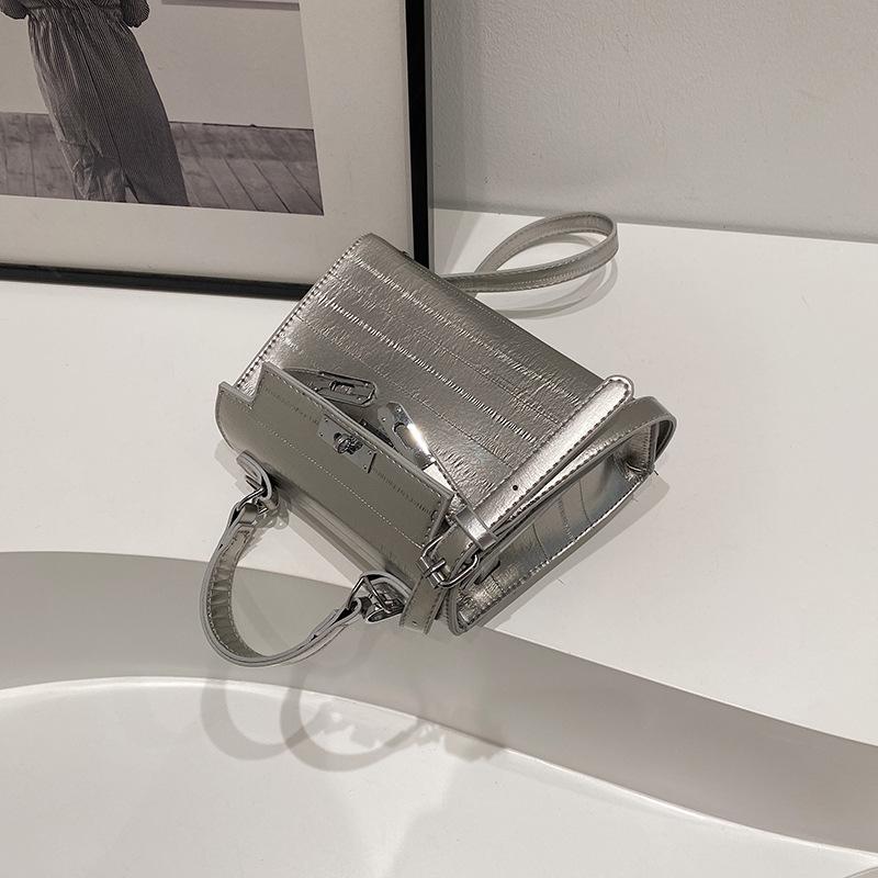 Маленькая сумка женская сумка лето универсальная новая трендовая модная сумка-мессенджер великолепная глянцевая портативная маленькая квадратная сумка