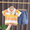 Детский комплект из полосатого поло и джинсовых шорт с изображением машинки-динозавра