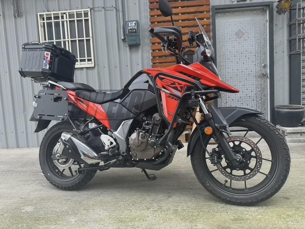 35л Black Warrior водонепроницаемый алюминиевый комплект боковых кофров для мотоцикла: Включает в себя 18-литровый быстросъемный противоударный боковой кофр