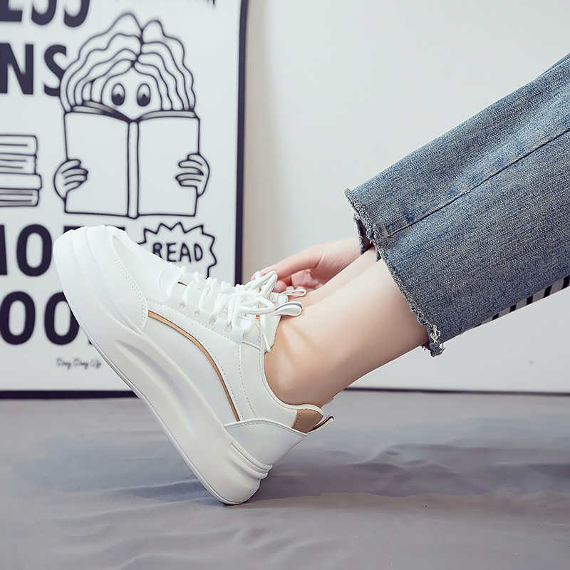 Fashion Rap With Lacing Woman's Athletics Walking Elderly Shoes Big Size Sneakers Sports Novelty Best-selling What's Imported