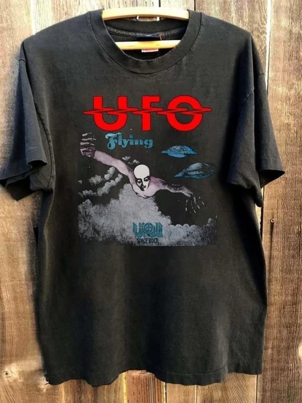 Vtg style UFO Band Flying short sleeve black color unisex T shirt Reprint
