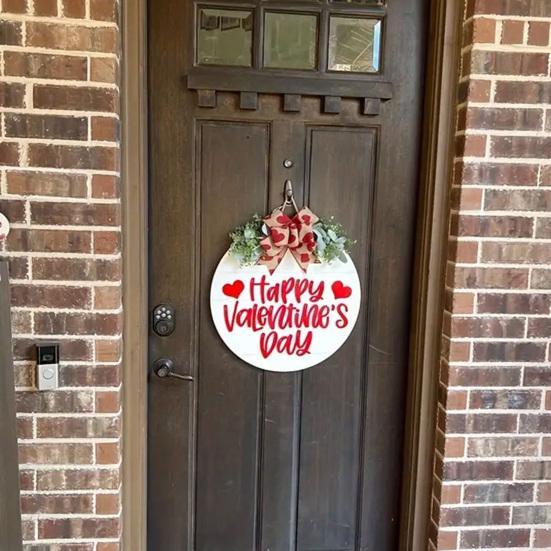Знак на дверь ко Дню святого Валентина, деревянный знак на дверь с надписью «С Днем святого Валентина», подвесной декоративный знак на входную дверь с венком, бантом в виде сердечек для дома, стены, крыльца