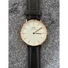 Подержанные часы Daniel Wellington DW Белые/Черные