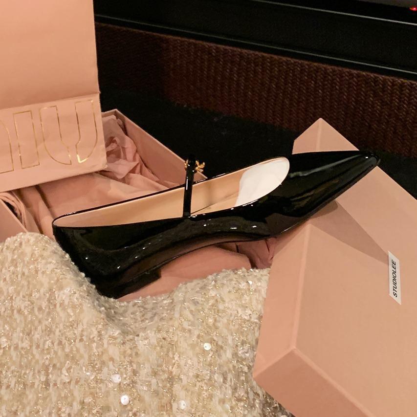 Fashion Flat Shoes for Women Spring and Autumn 2025 New Pointed Toe Shallow Mouth Plus Size Women's Shoes 42 43 Ladies