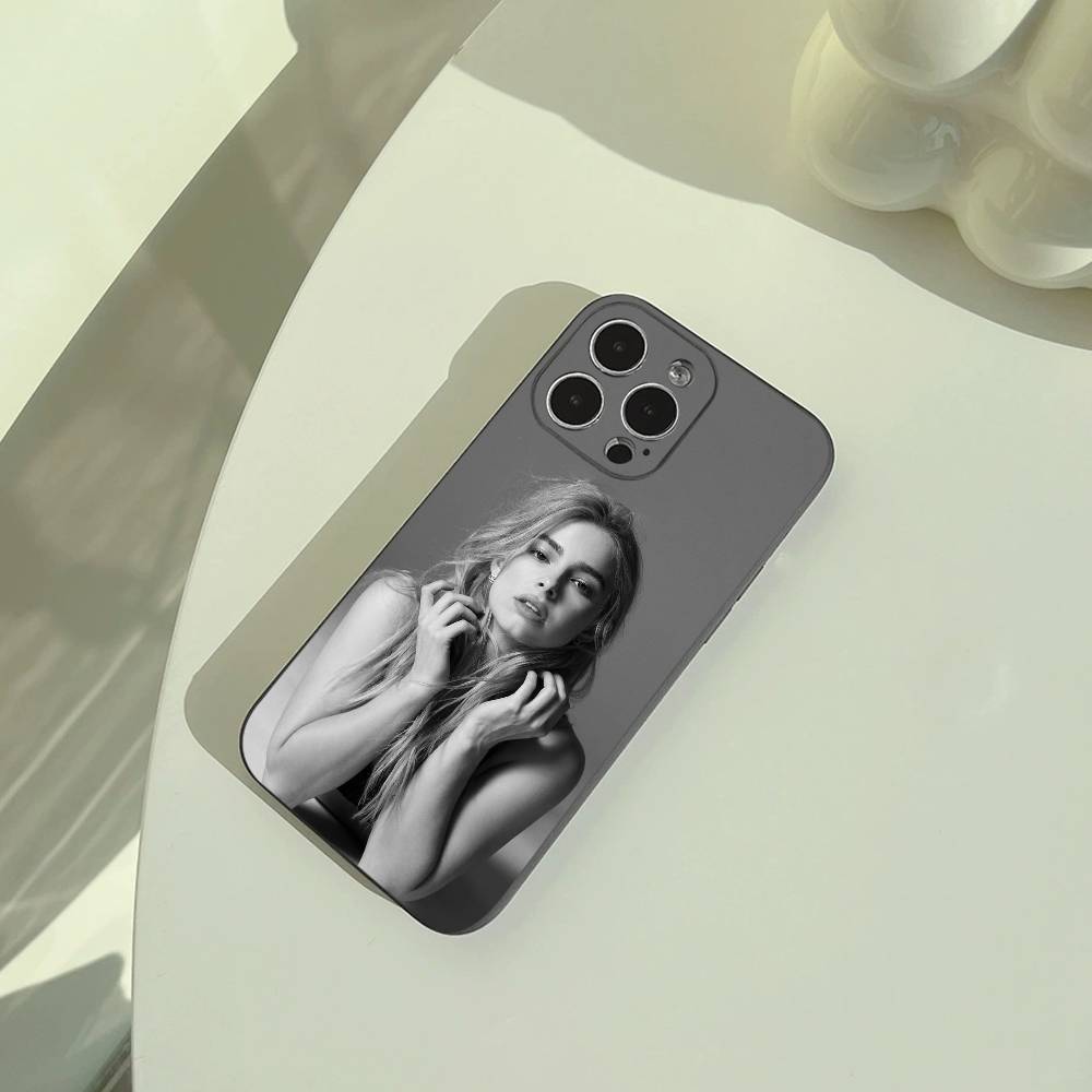Чехол для телефона Addison Rae для iPhone 17, 16, 15, 14, 13, 12, 11 Pro Max, Легкий и практичный Мягкий черный чехол