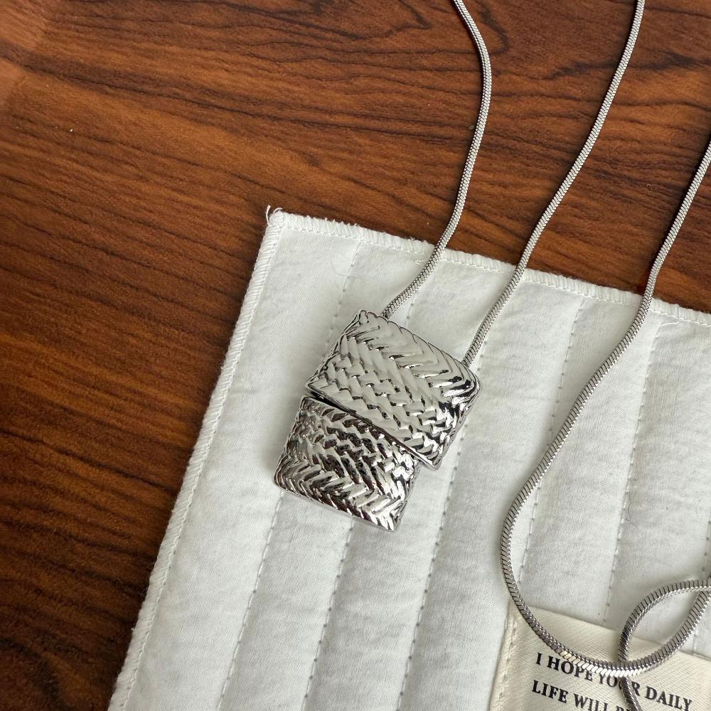 Темпераментная квадратная бутылка, цепочка на шею, элегантное модное украшение, длинная цепочка для свитера, друзья