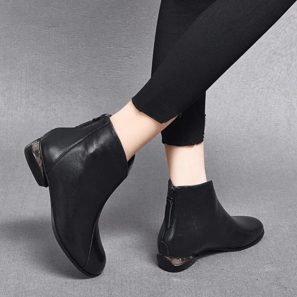 Fashion 2024 New Autumn Winter Warm Plush Low Heel Booties Women Fashion Ladies Ankle Boots Soft Sole Female Leather Short Boot Footwear