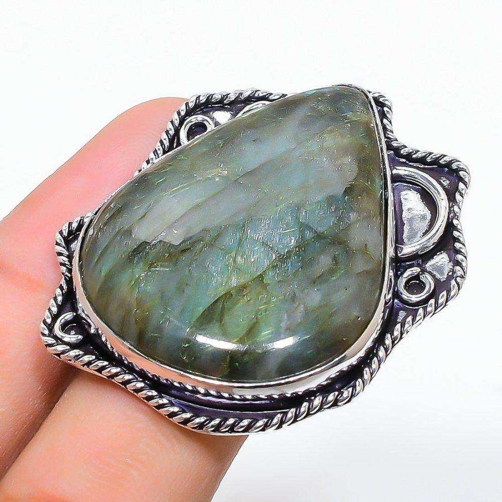 Кольцо из серебра 925 пробы с драгоценным камнем лабрадорит, размер 8,5 P4U85