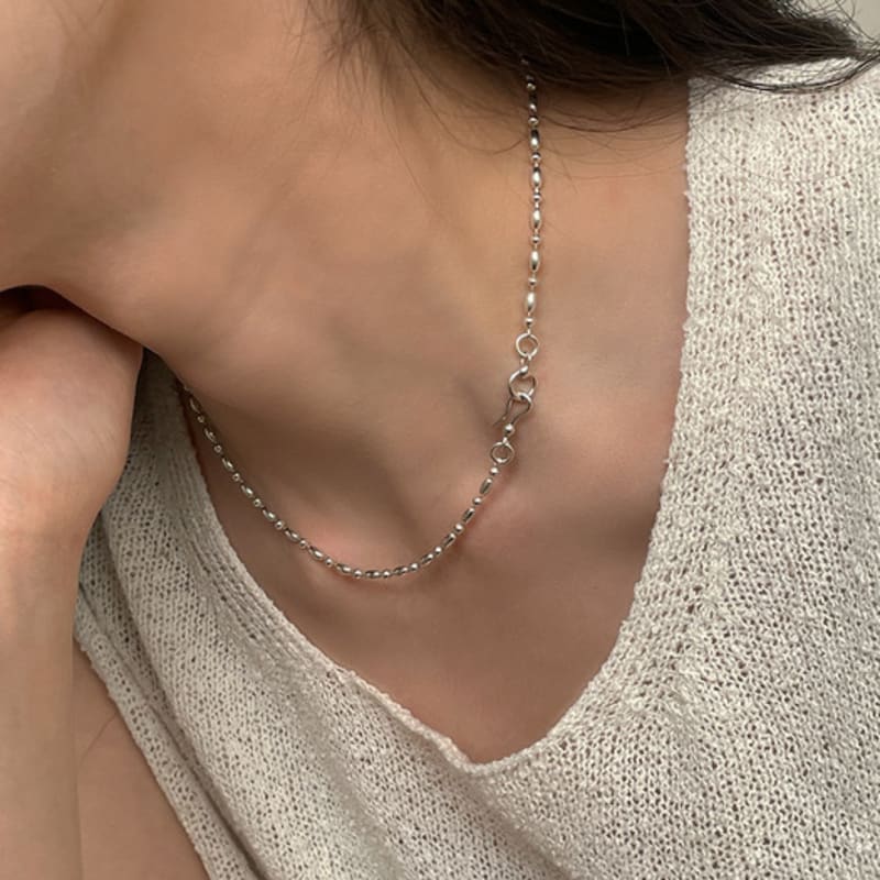 Ожерелье с серебряной цепочкой-шариком и крючком для рыбалки Melliv Mixed Egg Ball Chain Fish Hook Necklace_mvn19