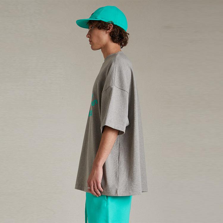 Fear of God Футболка из тяжелого джерси с короткими рукавами Essentials Темно-вересковая овсянка Мужские топы Серые 125SP242003F