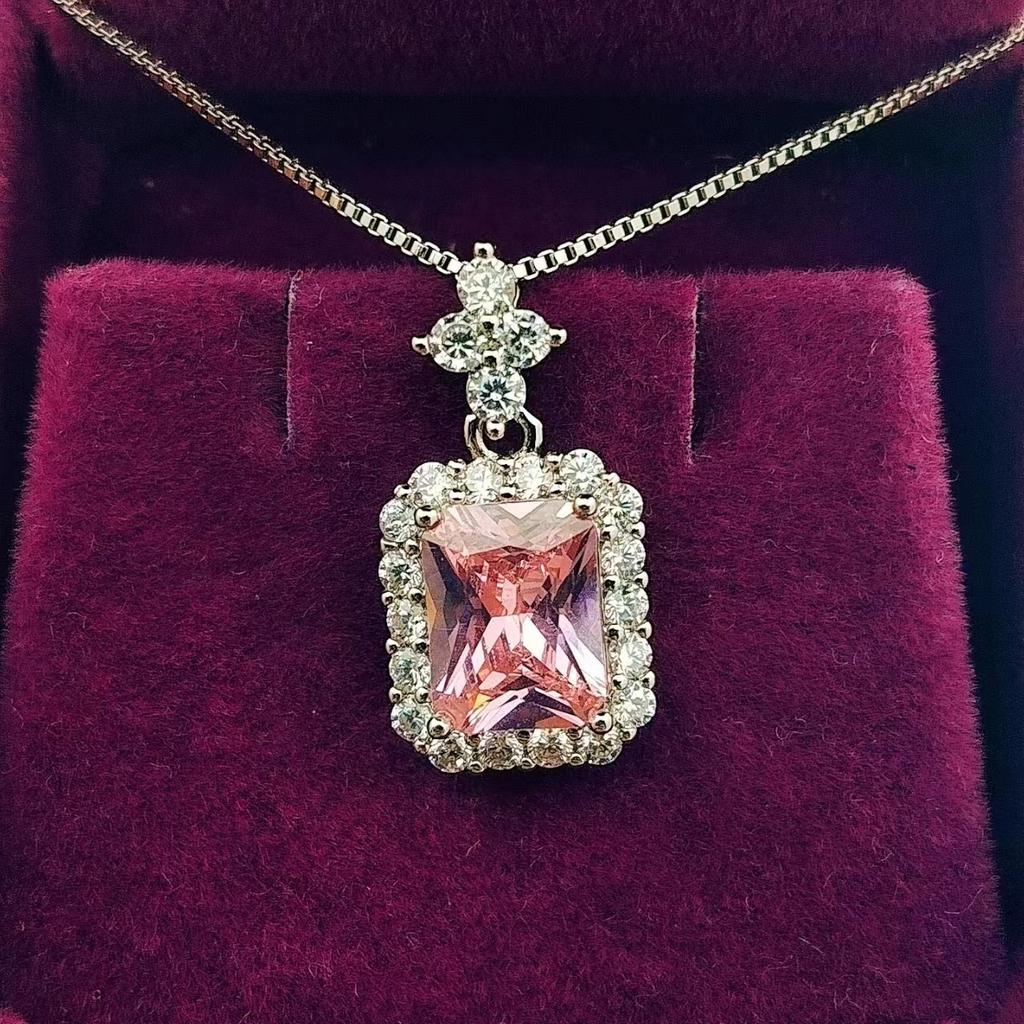 The Same Simulated Diamond Rectangular Pendant Necklace Women's Fashion Versatile Zircon Pendant First Product