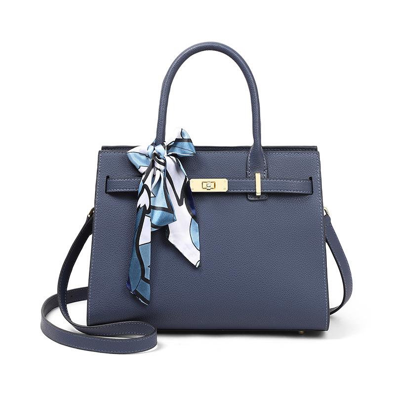 New Handbag Genuine Leather Atmospheric Women's Middle Aged Crossbody High End Mother Bag