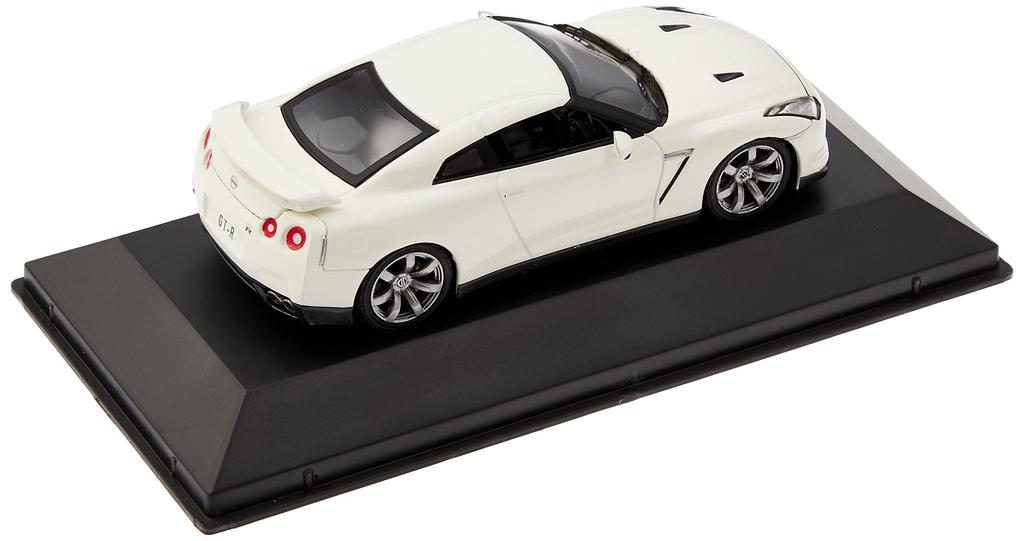 Масштаб Nissan R35 2008 Белая Готовая Модель FIRST43 1/43 GT-R F43-157