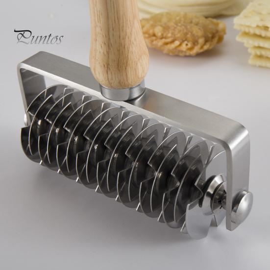 Роликовый резак для теста для пиццы из нержавеющей стали с деревянной ручкой, устройство для создания узоров-сеток для бисквитов, пирогов, тортов