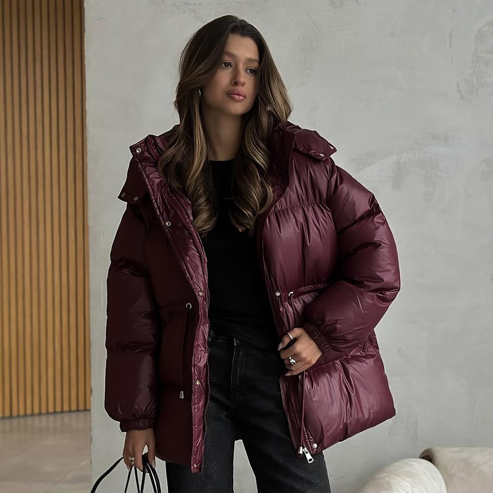 Женская зимняя стеганая куртка с воротником-стойкой, затягивающимся поясом, съемным капюшоном, длинными рукавами, из полиэстера, теплая, хлопковая куртка