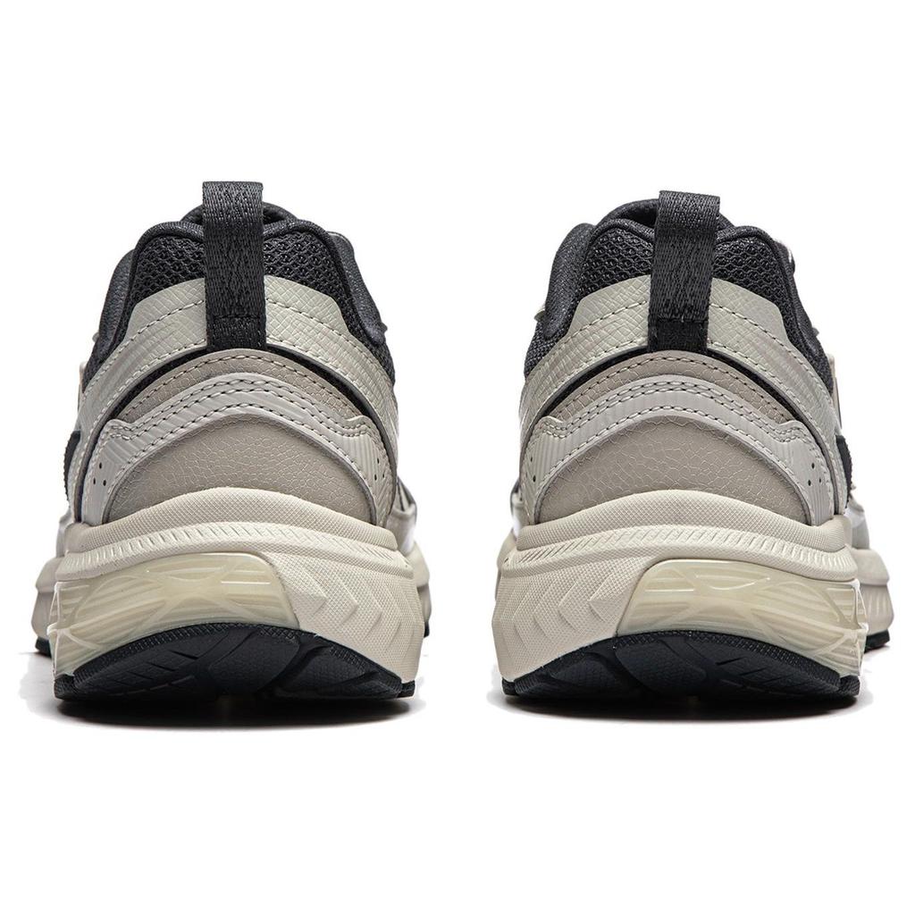 Кроссовки женские Li Ning Fuyiao 1.0 V3 Simple Shock Absorbation Low Top, черные, серые ARXU004-4