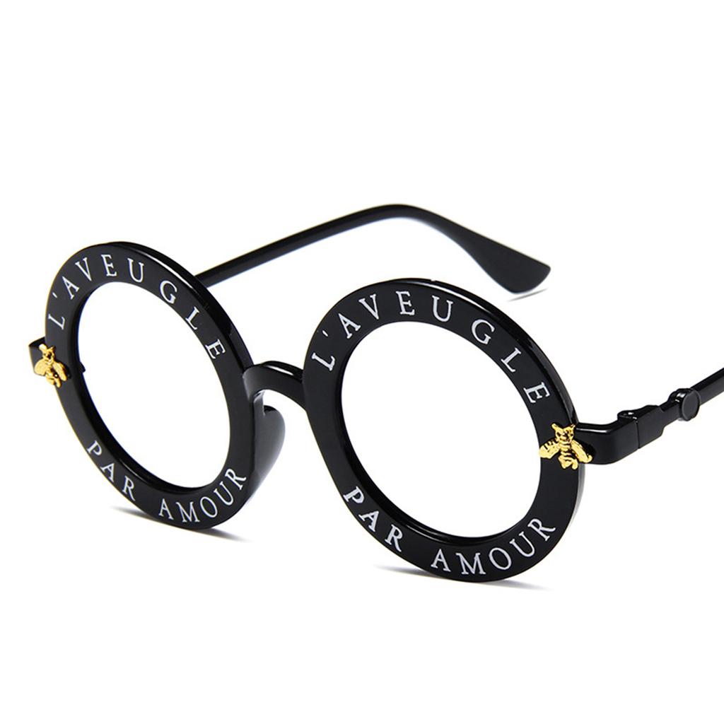 Европейские и американские тенденции. Новые солнцезащитные очки. Круглая оправа для женщин. Солнцезащитные очки Burt's Bees. Модные письма. Очки знаменитостей.