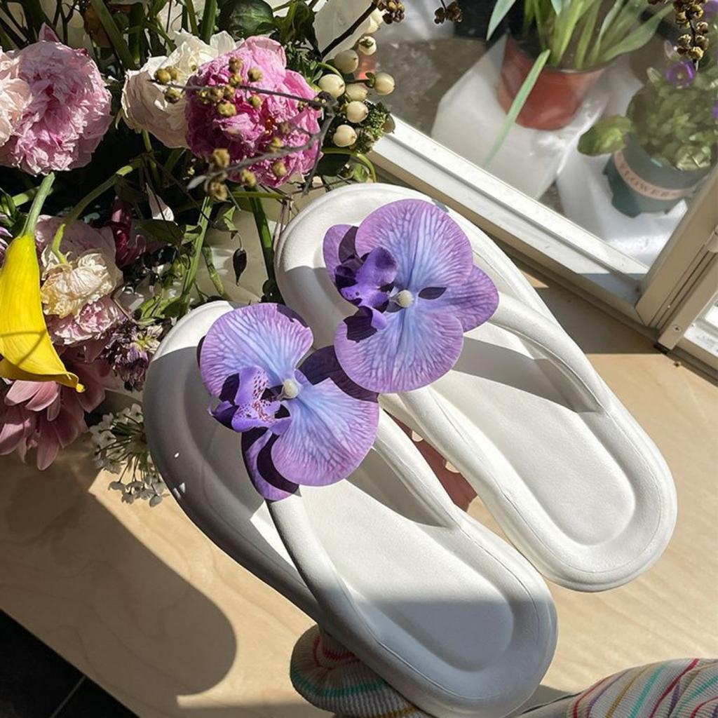 Тапочки для женщин, подходят для дома и улицы, нескользящие, толстая подошва, высокоэстетичные сандалии, подходят для женской улицы