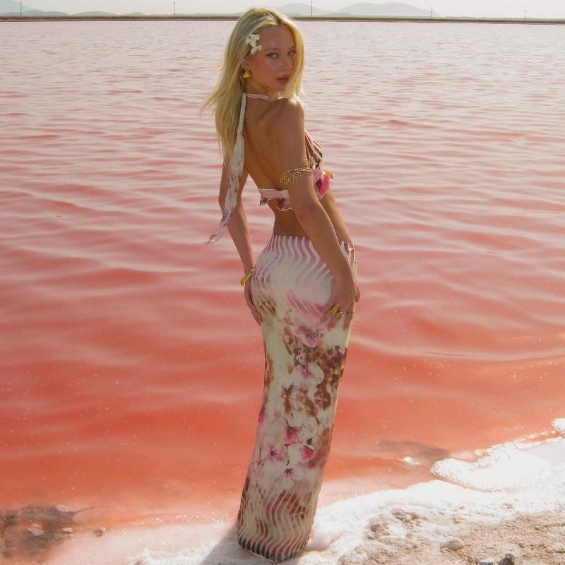 Летний новый принт на шее сексуальный повседневный костюм для отпуска женская одежда